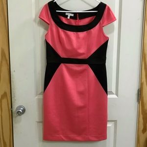 Cap sleeved color block dress